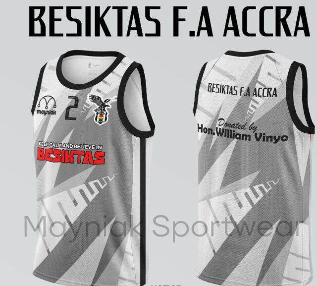 Away Warm Up Kit - Image 2